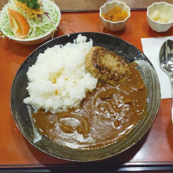 レストラン渡　ハンバーグカレー